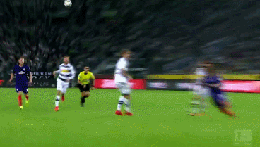 受到伤病困 受到伤病困