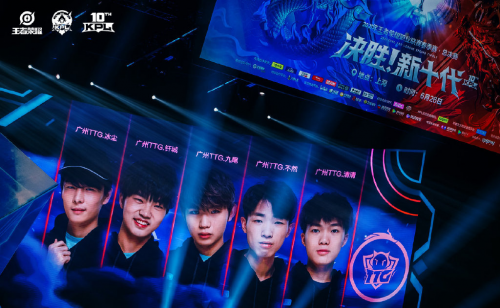 事更具活力 事更具活力